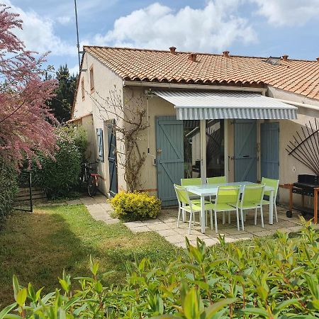 פורניק Petite Maison Dans Residence Avec Piscine Proche Plage Et Centre Ville A Pied מראה חיצוני תמונה